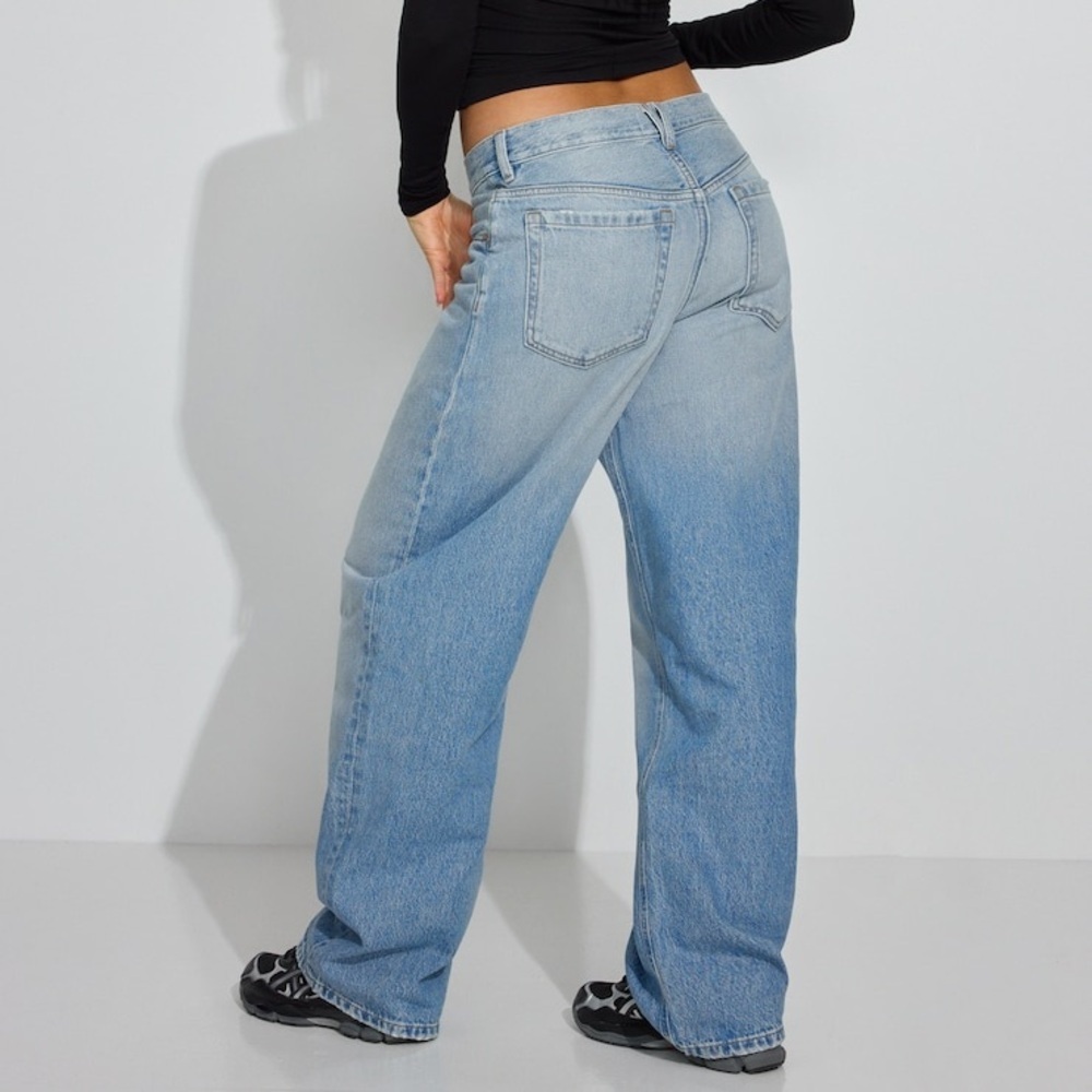 Garage Denim Low Rise Baggy Jeans Light Wash, Size 7 / 28 - Picture 2 of 11